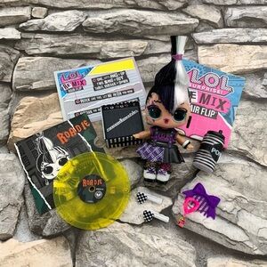 Roadie RM-008 Popular LOL Surprise Remix Hair Flip Doll Music New Accessories